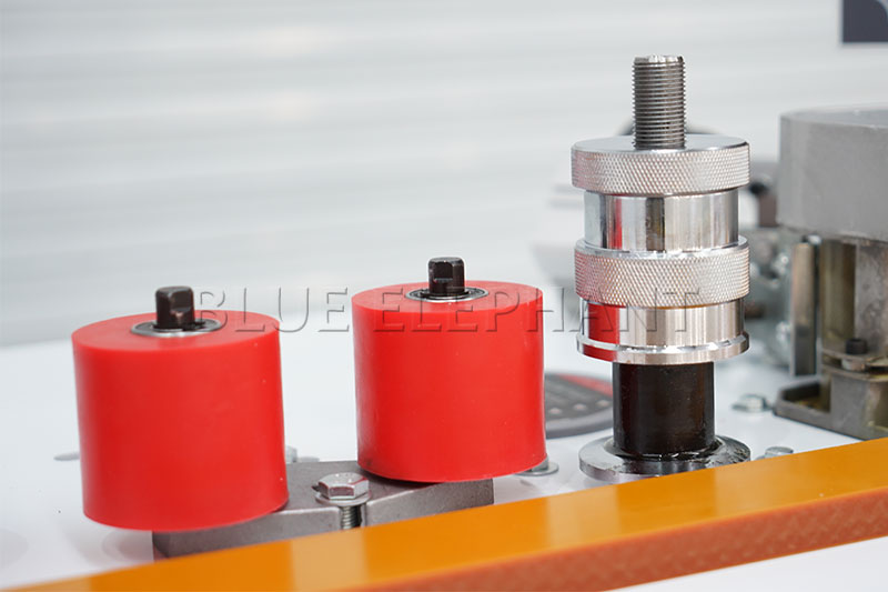 曲直線封邊機、